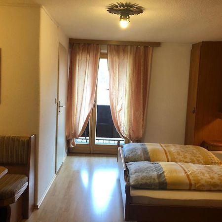 Gaestehaus Am Kurparkweg Hotell Reit im Winkl Rum bild
