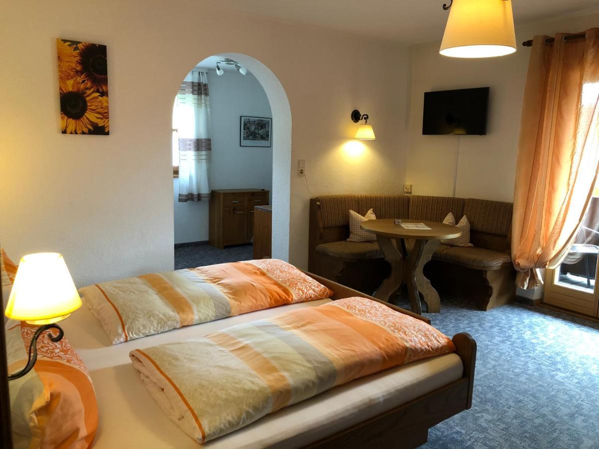 Gaestehaus Am Kurparkweg Hotell Reit im Winkl Exteriör bild