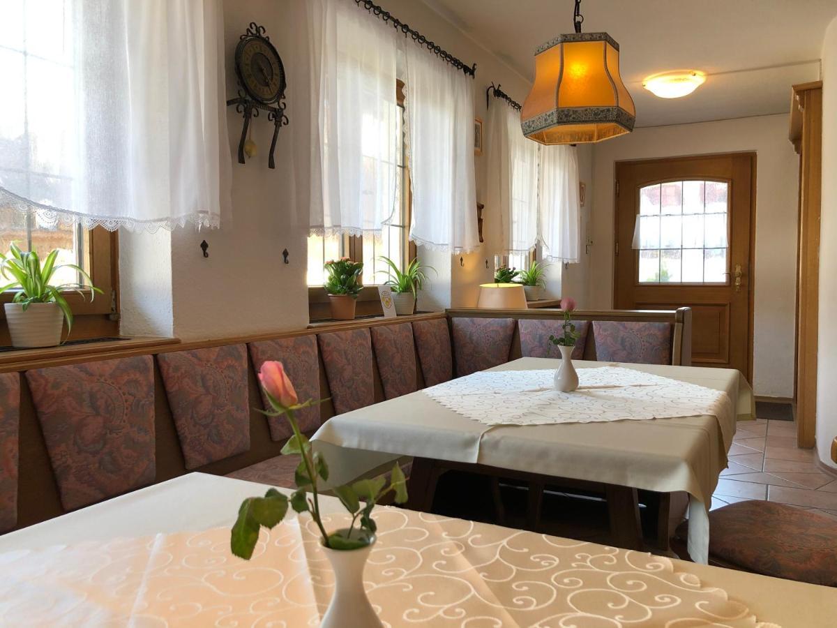 Gaestehaus Am Kurparkweg Hotell Reit im Winkl Exteriör bild