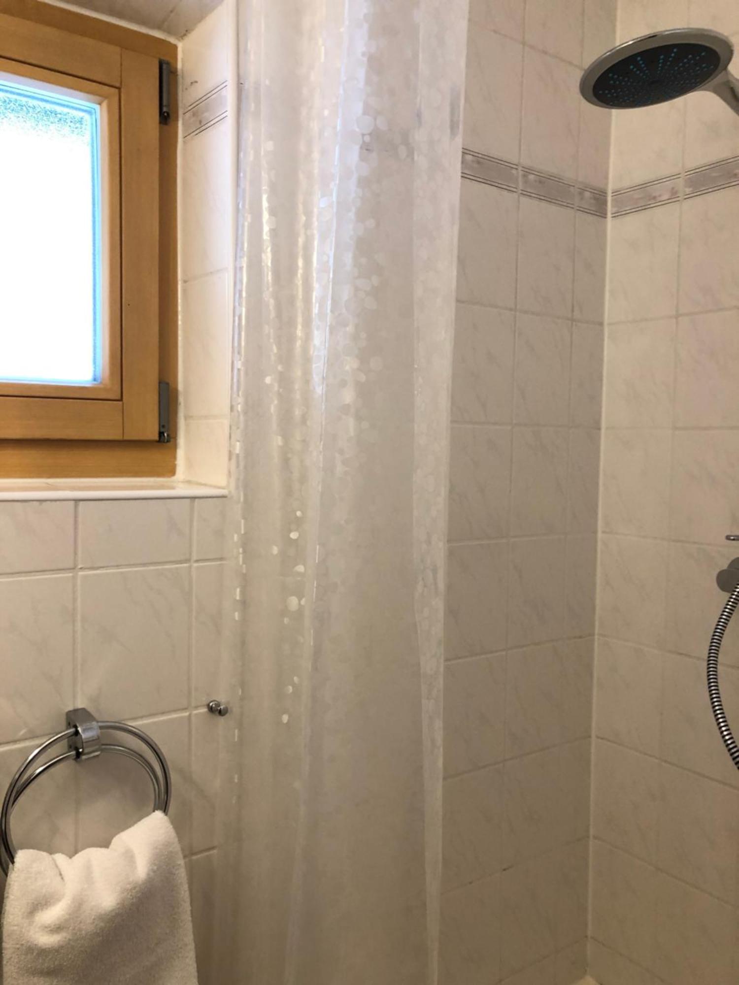 Gaestehaus Am Kurparkweg Hotell Reit im Winkl Rum bild